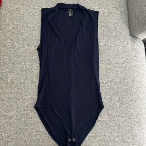 F21 bodysuit size small